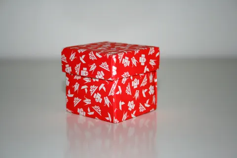 Cubic box