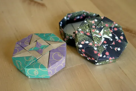 Hexagonal box by Tomoko Fuse