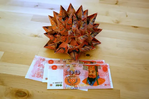 Modular lotus flower